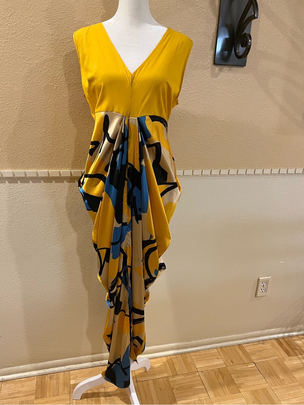 Gabrielle Union Draped Maxi Dress. Satin skirt w/ abstract print. Front slit. S